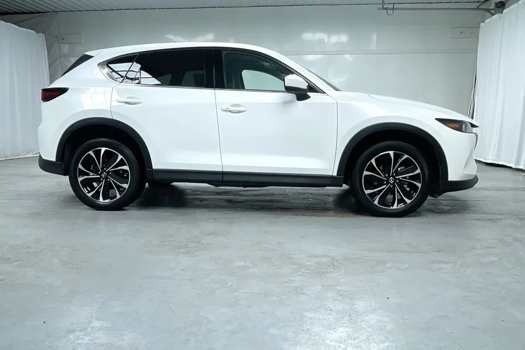 2022 Mazda CX-5 2.5 Premium Plus photo 1