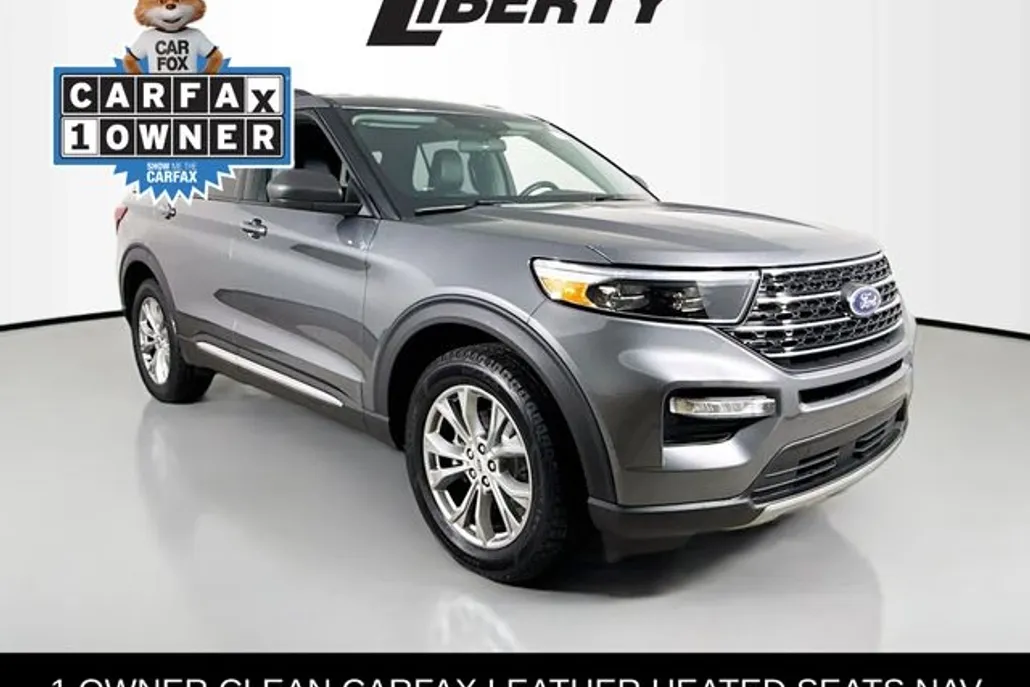 2022 Ford Explorer XLT photo 1