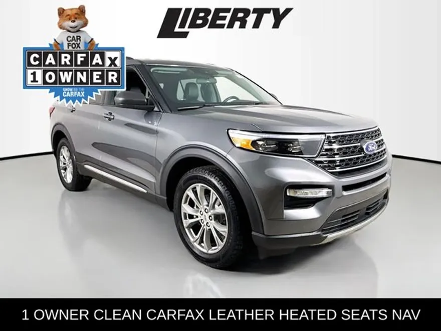 2022 Ford Explorer XLT photo 1