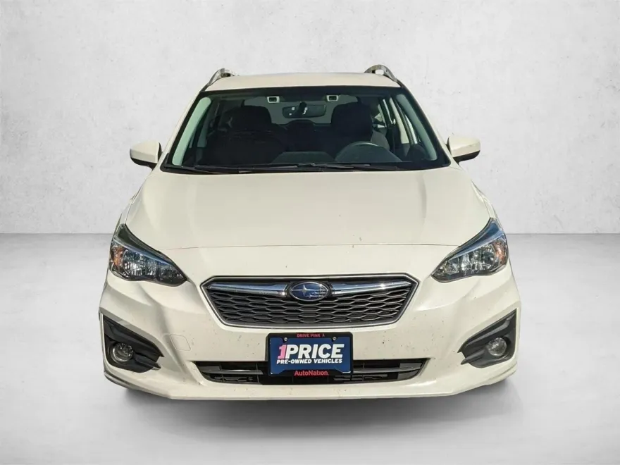 2019 Subaru Impreza Premium photo 1