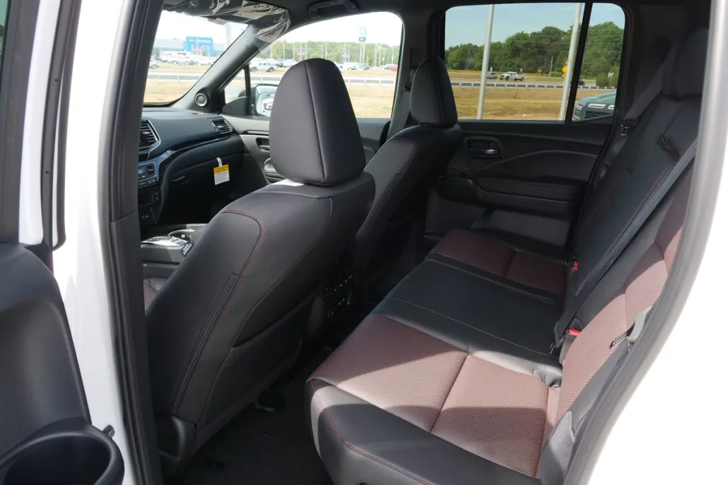 2026 Honda Ridgeline Black Edition photo 1