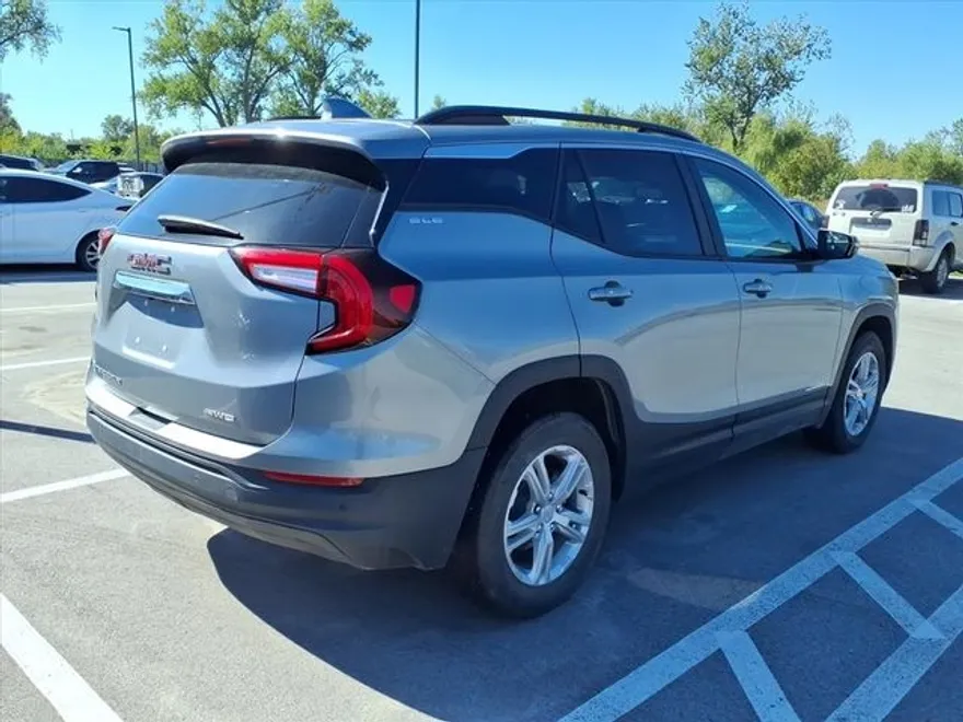 2023 Gmc Terrain SLE photo 1