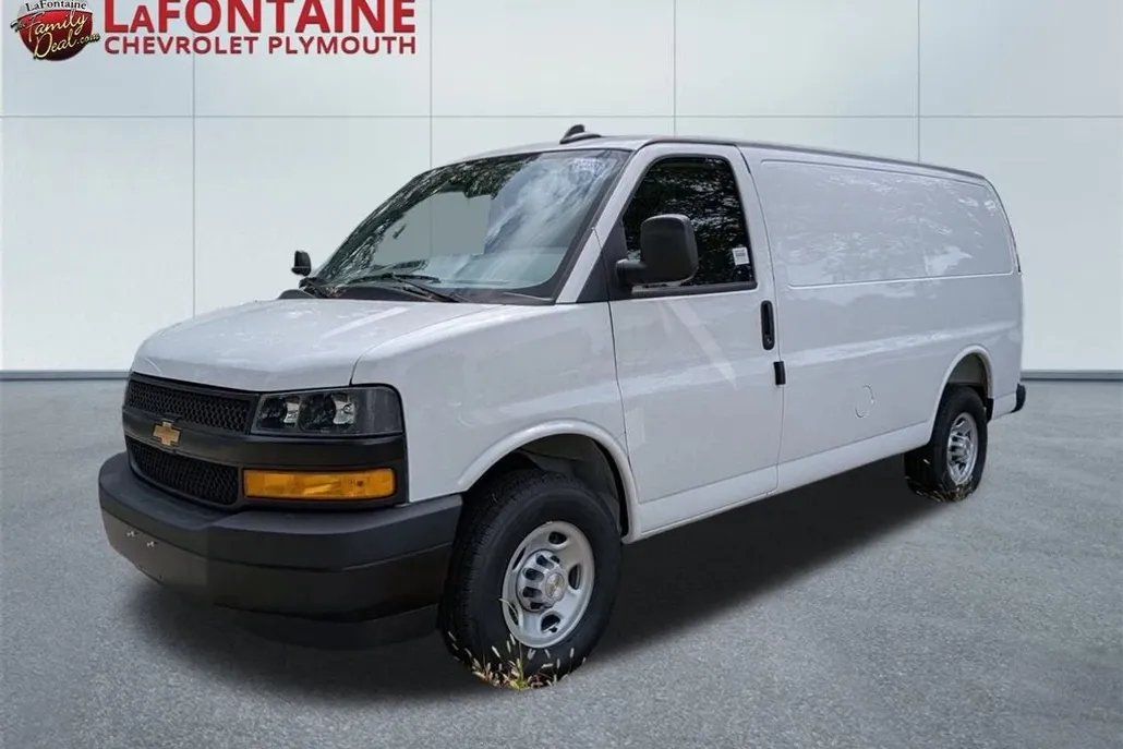 2025 Chevrolet Express Cargo 2500 photo 1