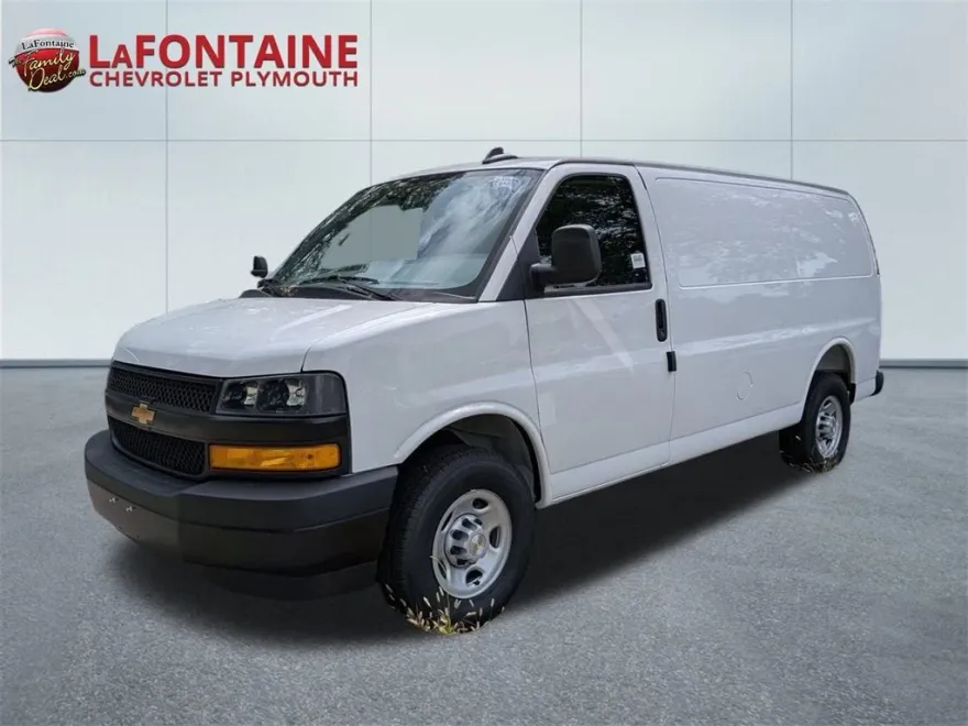 2025 Chevrolet Express Cargo 2500 photo 1