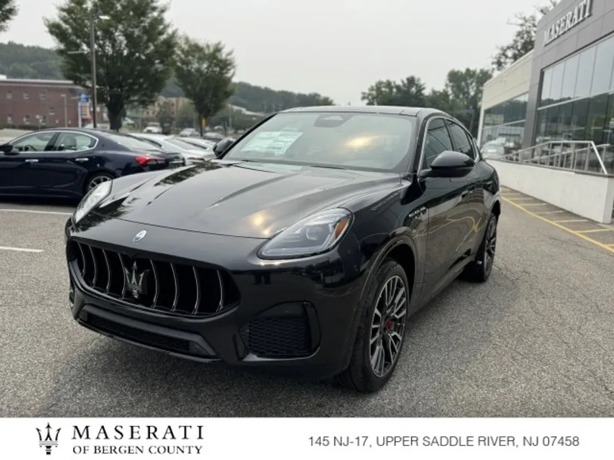2025 Maserati Grecale photo 1