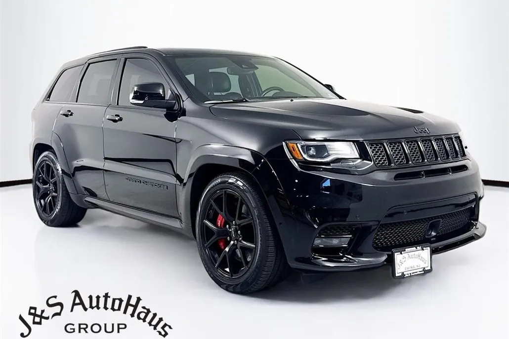 2020 Jeep Grand Cherokee SRT8 photo 1