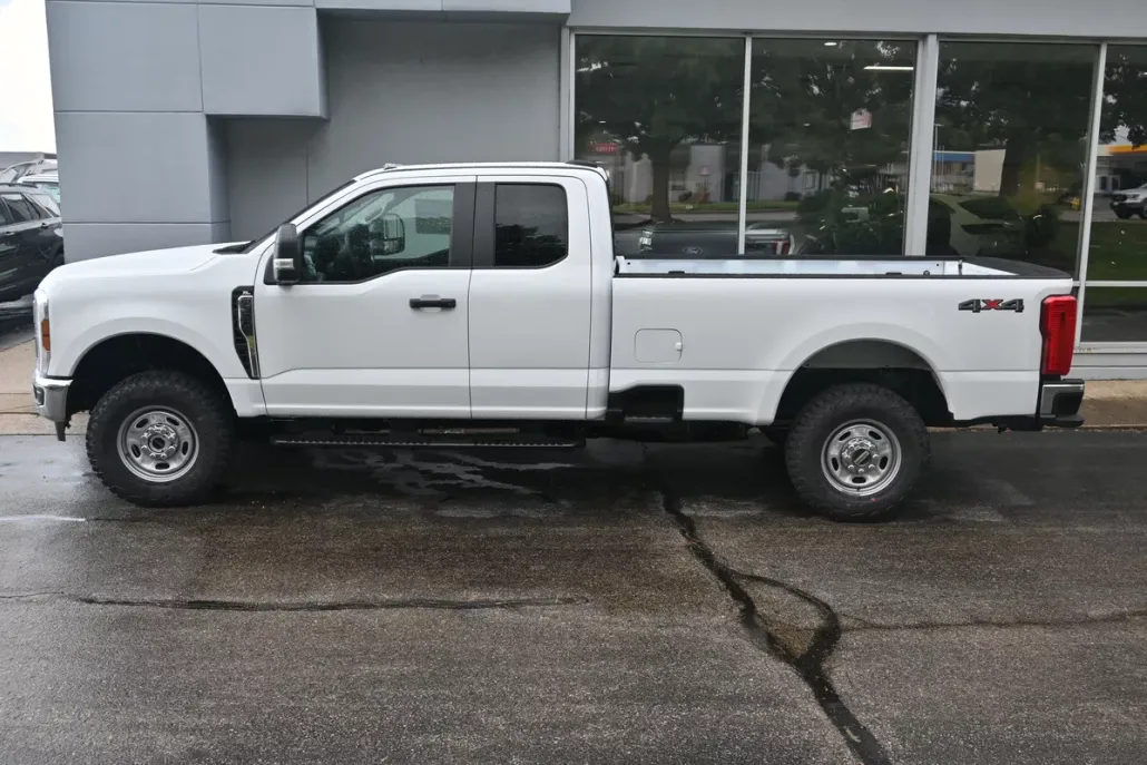 2026 Ford F-350 XL photo 1