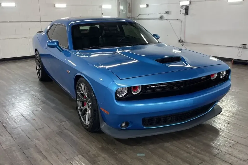 2016 Dodge Challenger SRT8 392 photo 1