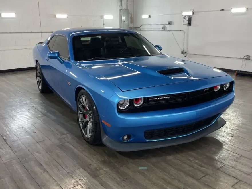 2016 Dodge Challenger SRT8 392 photo 1