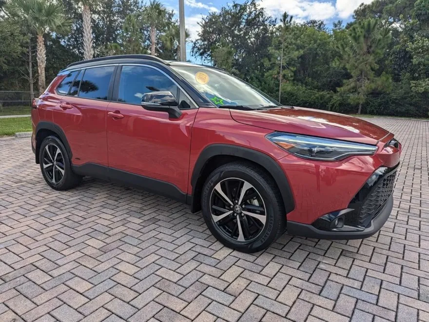 2023 Toyota Corolla Hybrid XSE photo 1