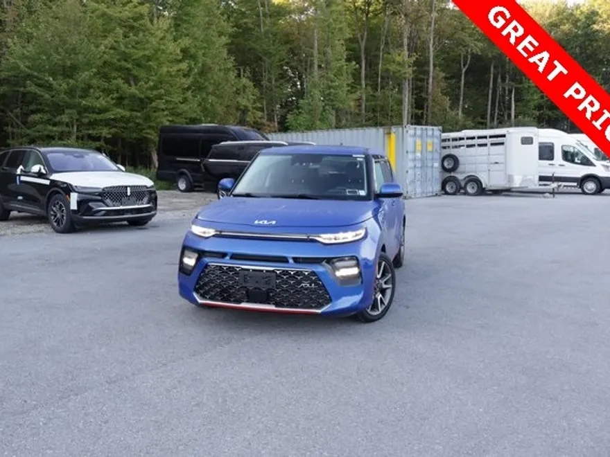 2022 Kia Soul GT-Line Turbo photo 1
