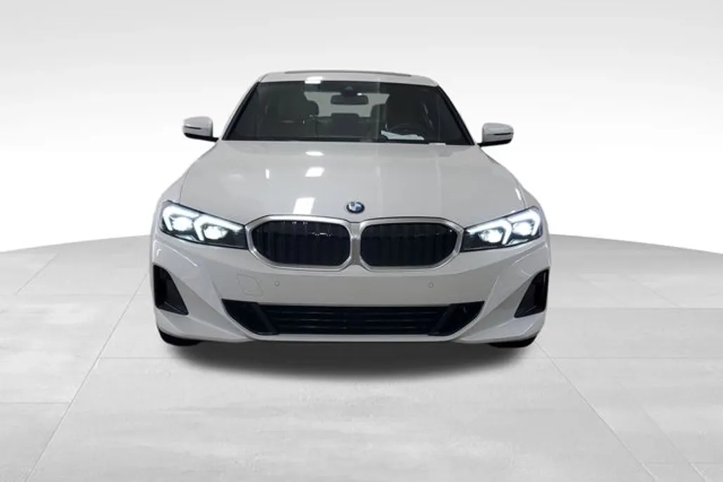 2025 Bmw 330i photo 1