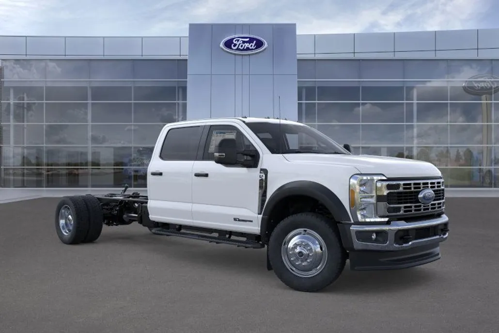 2025 Ford F-450 XL photo 1