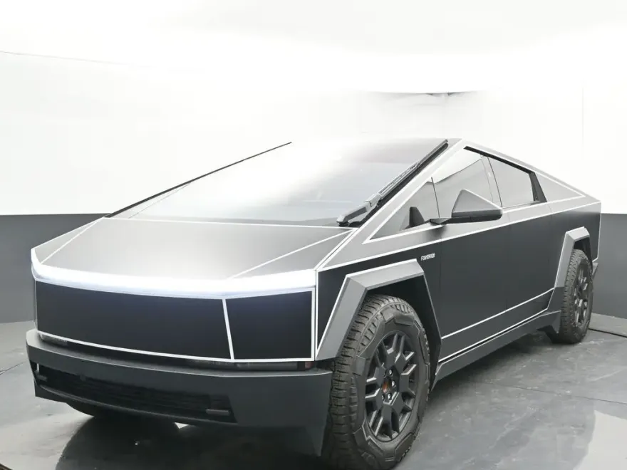 2024 Tesla Cybertruck Cyberbeast photo 4
