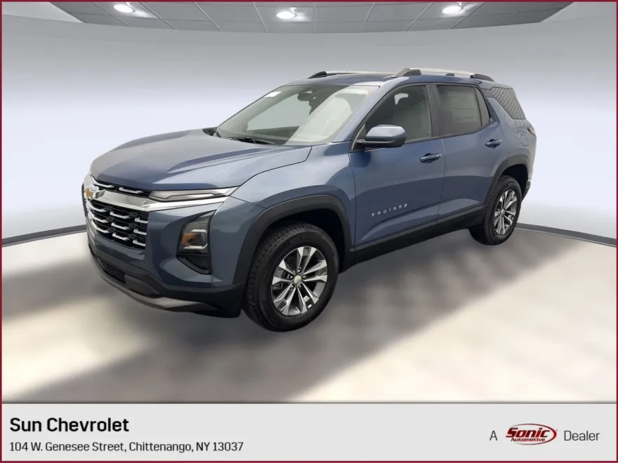 2026 Chevrolet Equinox LT photo 1