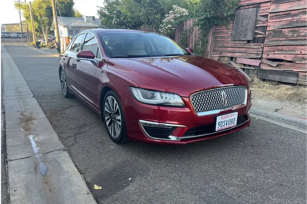 2019 Lincoln MKZ Reserve photo 1