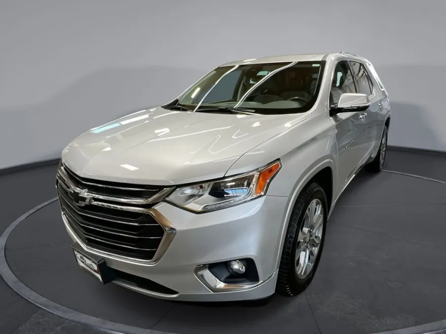 2020 Chevrolet Traverse Premier photo 1