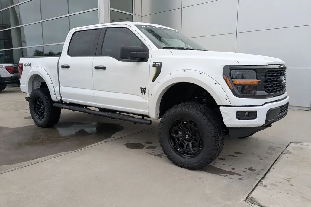 2025 Ford F-150 STX photo 1