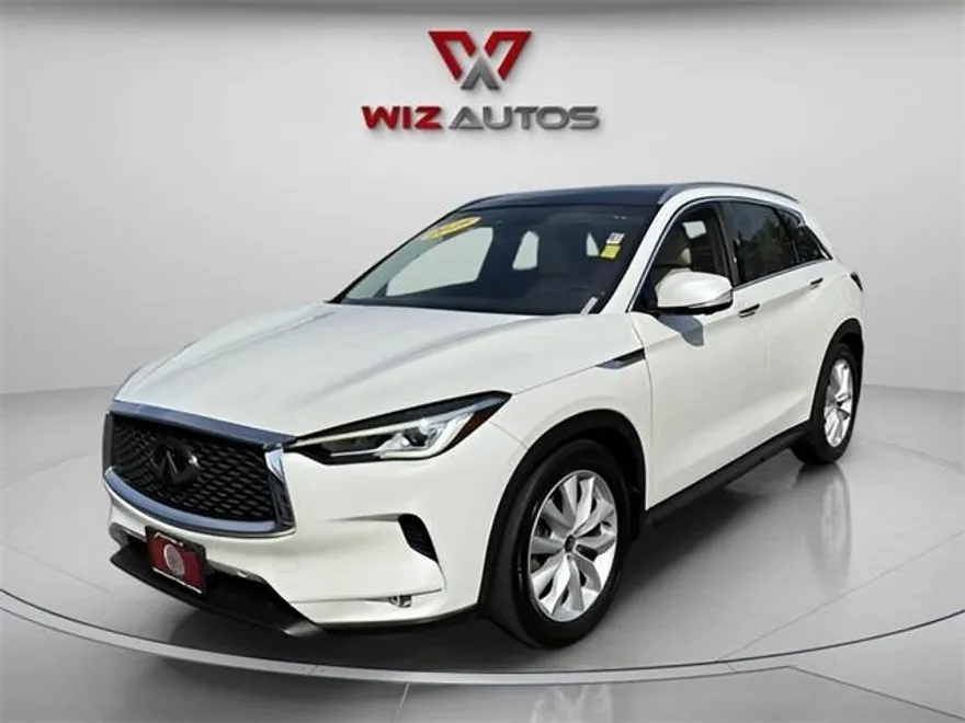 2019 Infiniti QX50 Essential photo 1