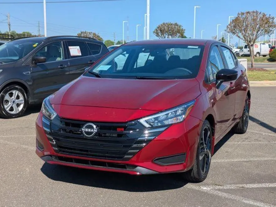 2025 Nissan Versa SR photo 1