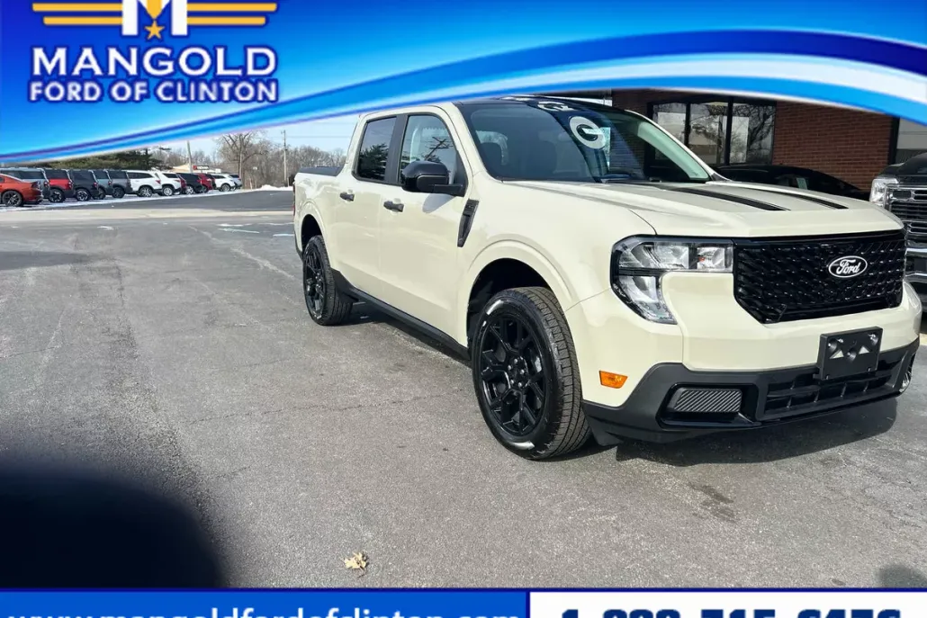 2025 Ford Maverick XLT photo 1