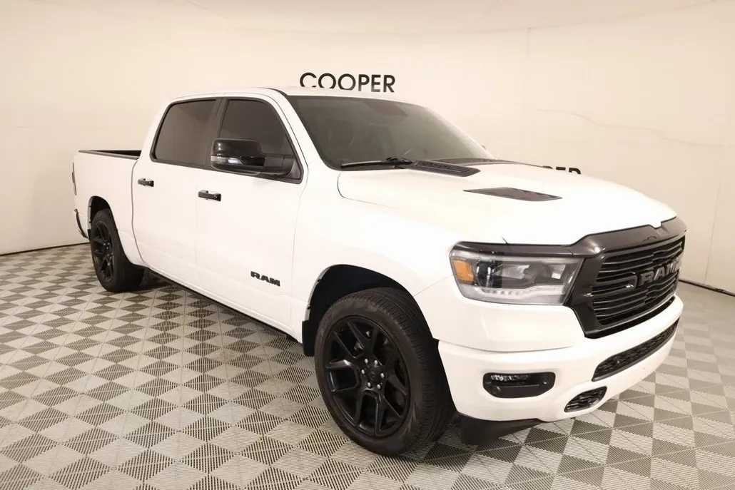 2024 Ram 1500 Laramie photo 1