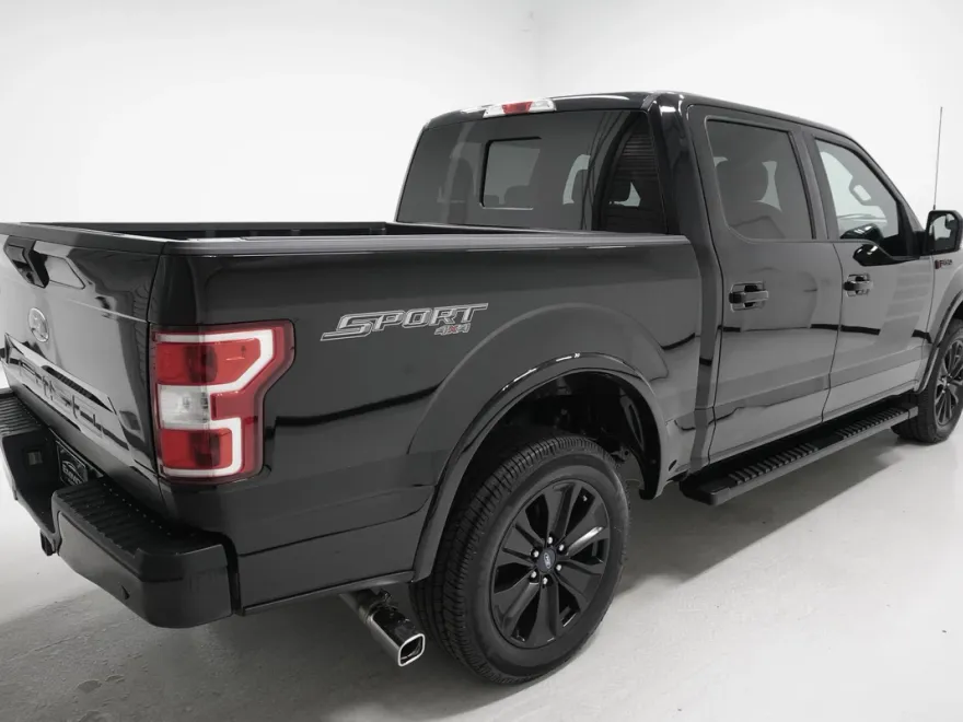 2020 Ford F-150 XLT photo 1