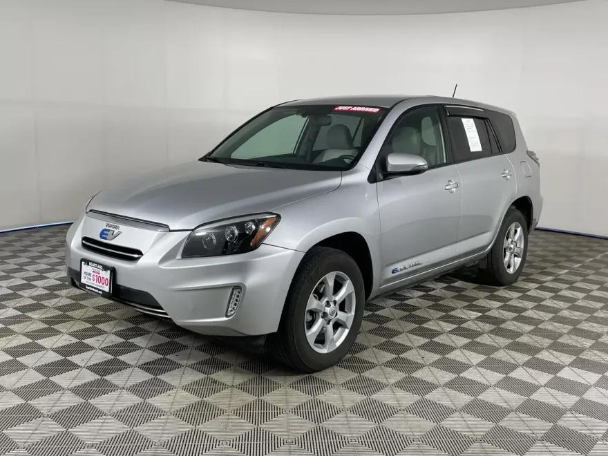 2014 Toyota RAV4 Base photo 1