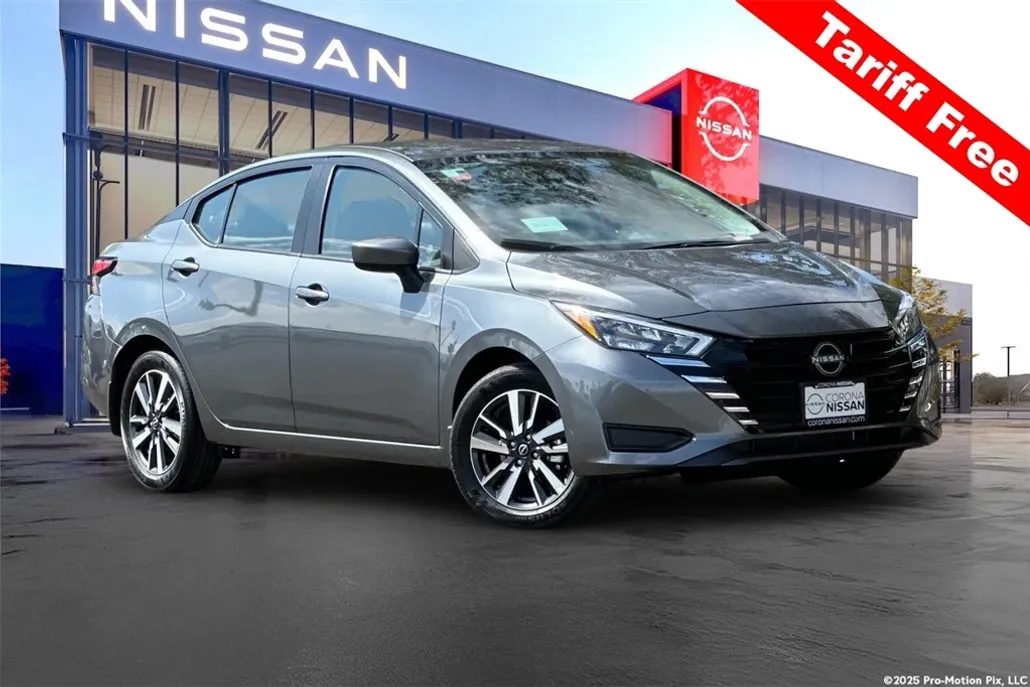 2025 Nissan Versa 1.6 SV photo 1