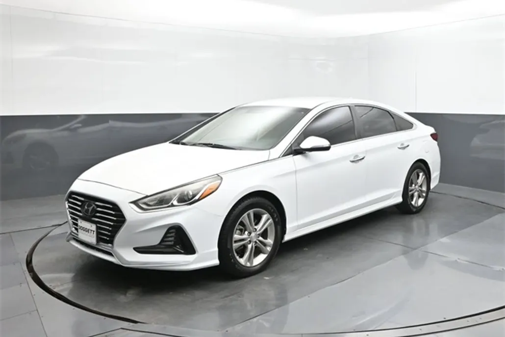 2018 Hyundai Sonata SEL photo 1