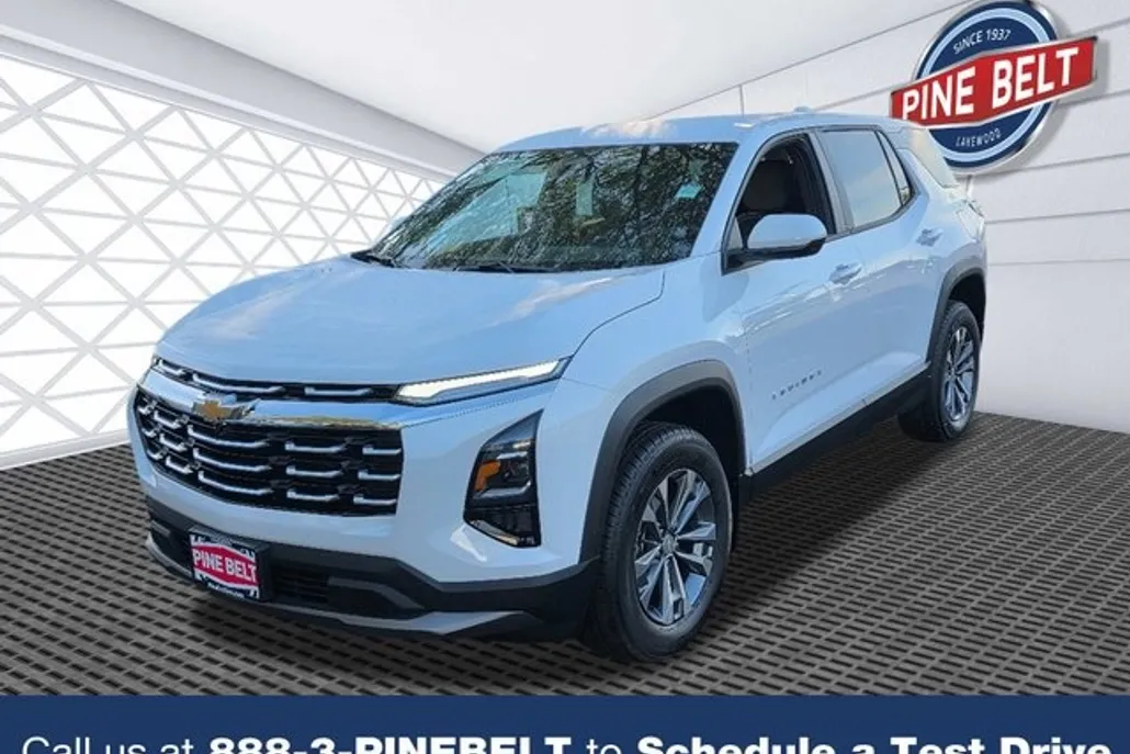 2026 Chevrolet Equinox LT photo 1