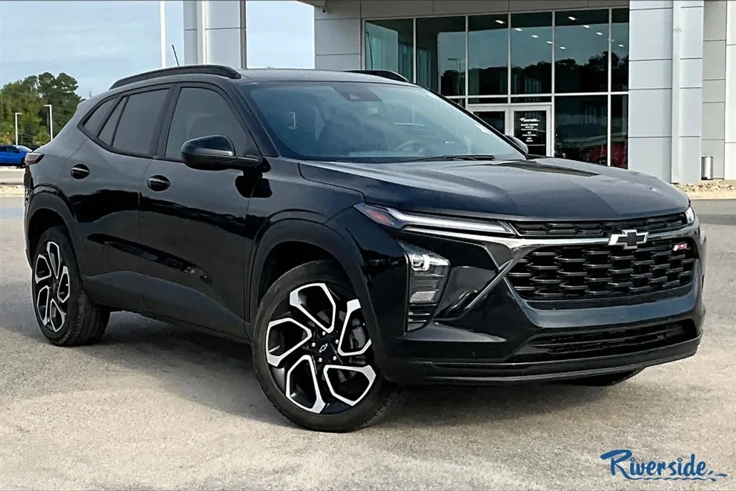 2024 Chevrolet Trax photo 1
