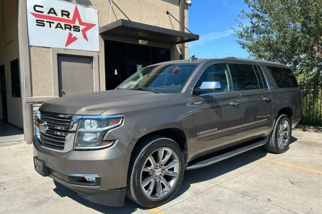 2016 Chevrolet Suburban LTZ photo 1