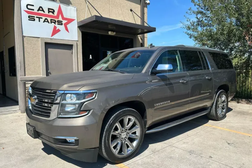 2016 Chevrolet Suburban LTZ photo 1