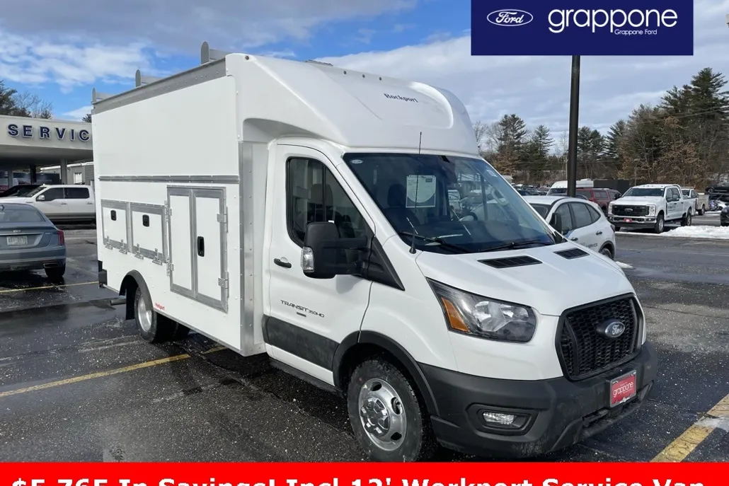 2024 Ford Transit Cutaway photo 1