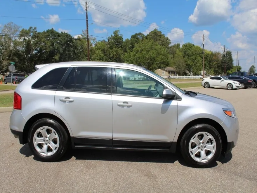 2013 Ford Edge SEL photo 1