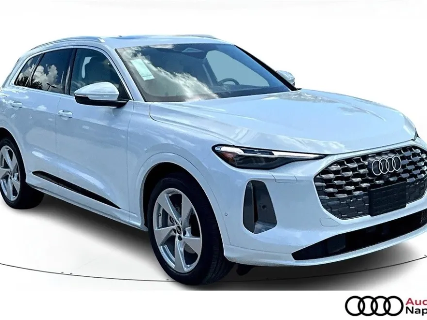 2025 Audi Q5 2.0T Prestige photo 1