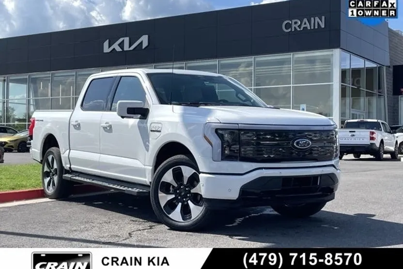 2022 Ford F-150 Lightning Platinum photo 1