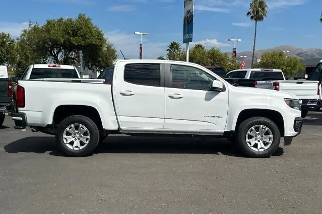 2022 Chevrolet Colorado LT photo 1