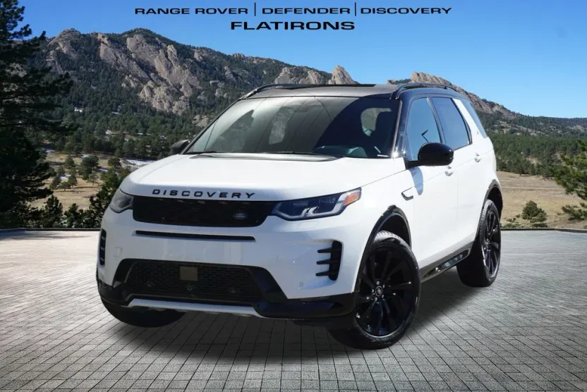 2025 Land Rover Discovery Sport SE photo 1