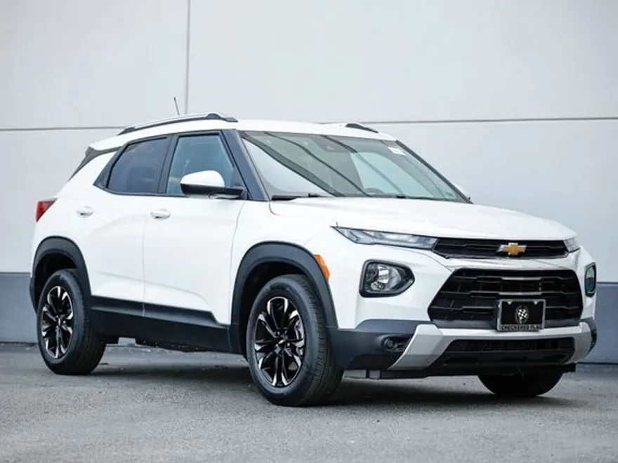 2023 Chevrolet Trailblazer LT photo 1