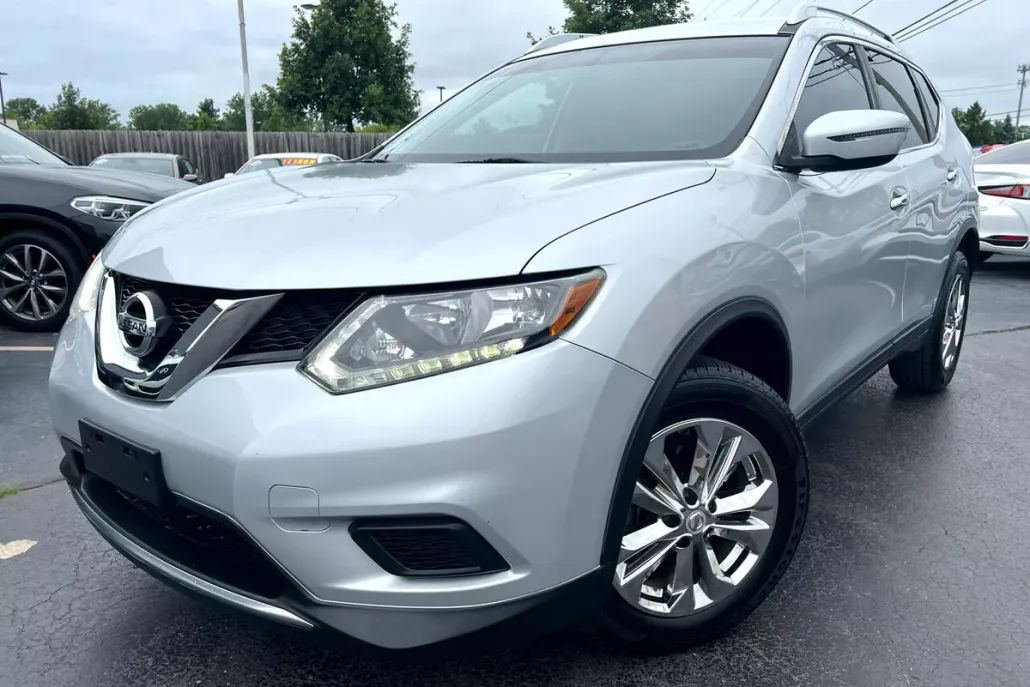 2016 Nissan Rogue SL AWD photo 1