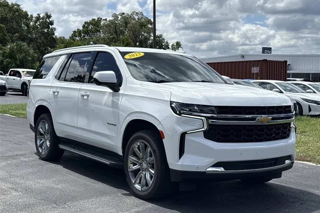 2023 Chevrolet Tahoe LS photo 1