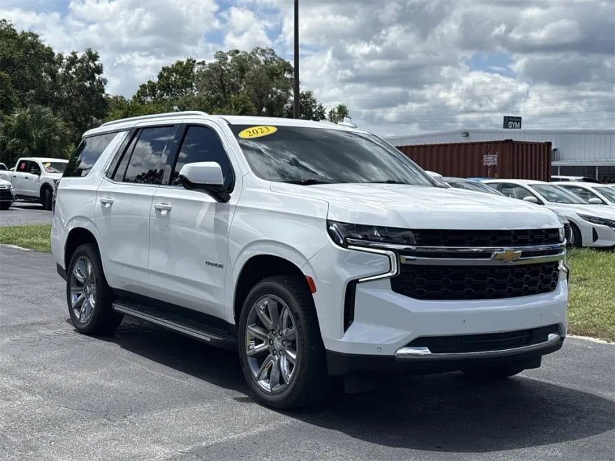 2023 Chevrolet Tahoe LS photo 1