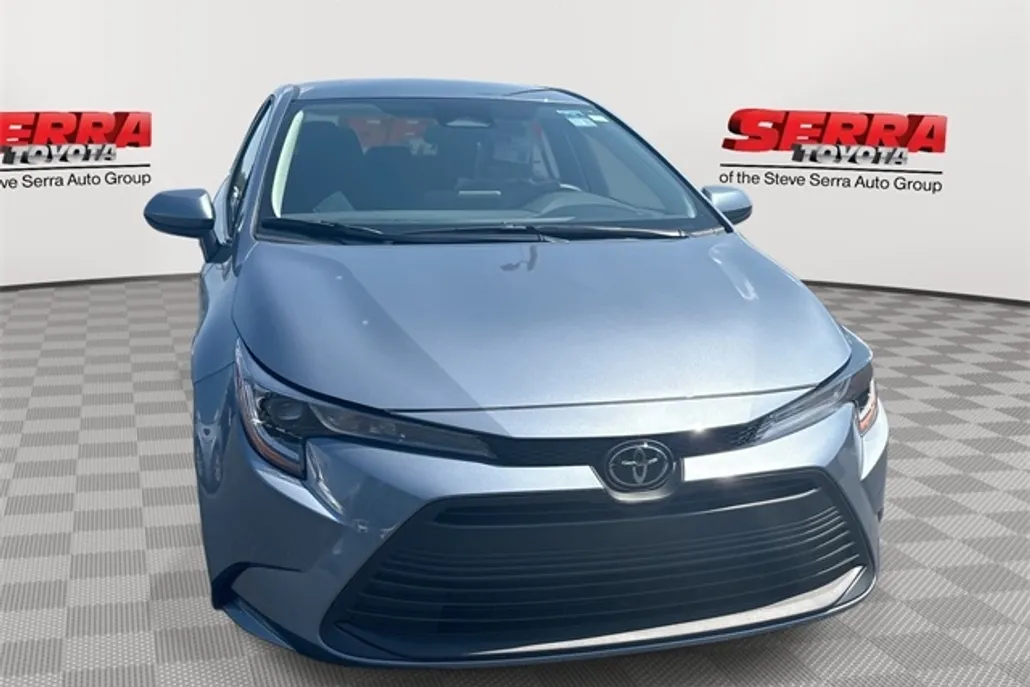 2026 Toyota Corolla LE photo 1
