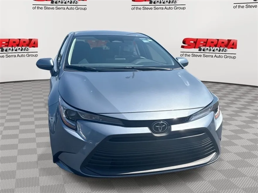 2026 Toyota Corolla LE photo 1