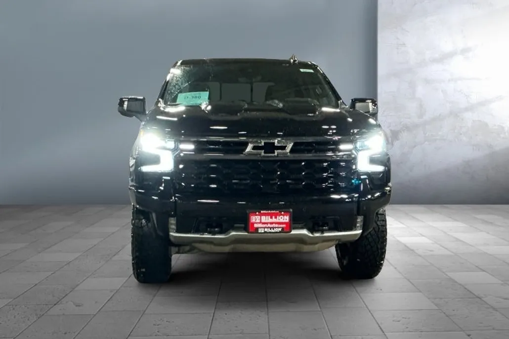 2026 Chevrolet Silverado 1500 ZR2 photo 1
