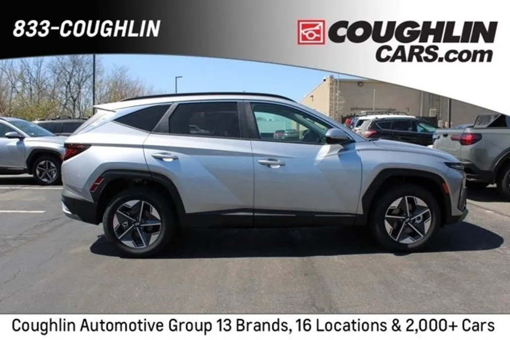 2025 Hyundai Tucson SEL photo 1