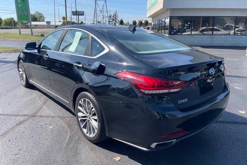 2015 Hyundai Genesis 3.8 photo 1