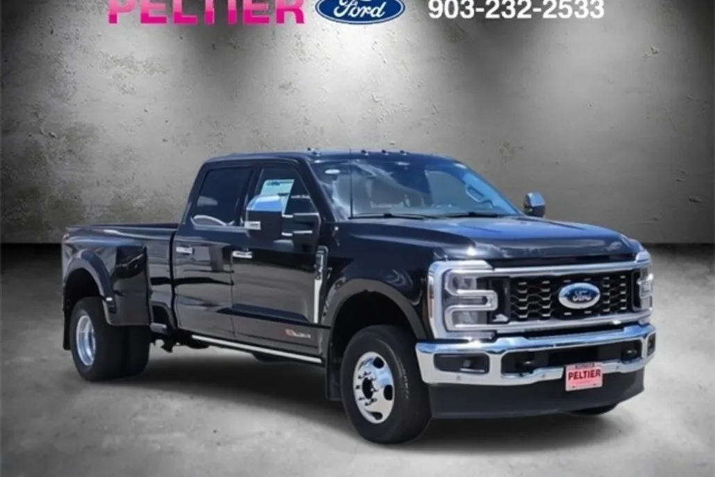 2025 Ford F-350 Lariat photo 1
